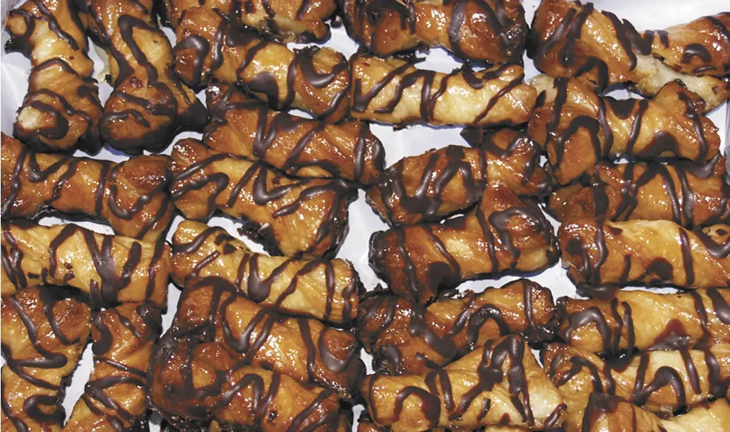 041 ATOCHA LAZOS RAYADOS CON CHOCOLATE C-2K