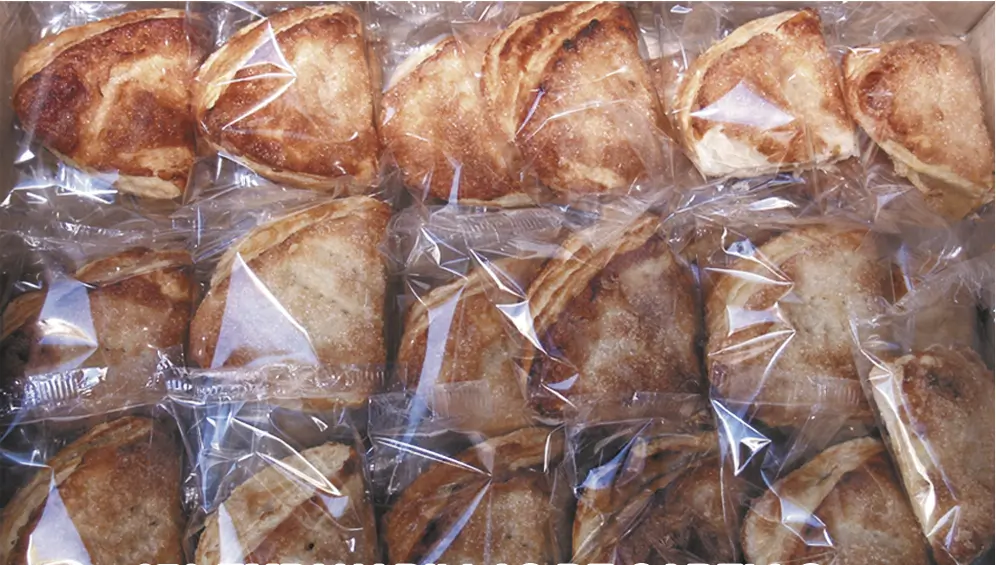 070 1X1 EMPANADILLAS DE CABELLO C-2,1K