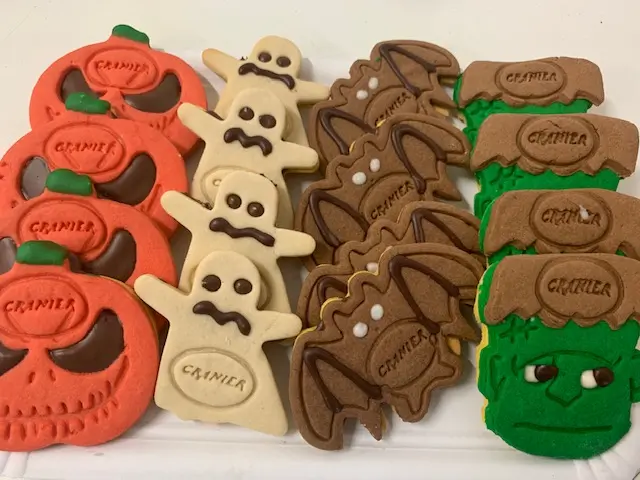 1012 DIBUPASTAS HALLOWEEN C 16UND