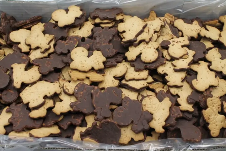 115 FIGURITAS GRANEL MEDIO BAÑO C 2.2K