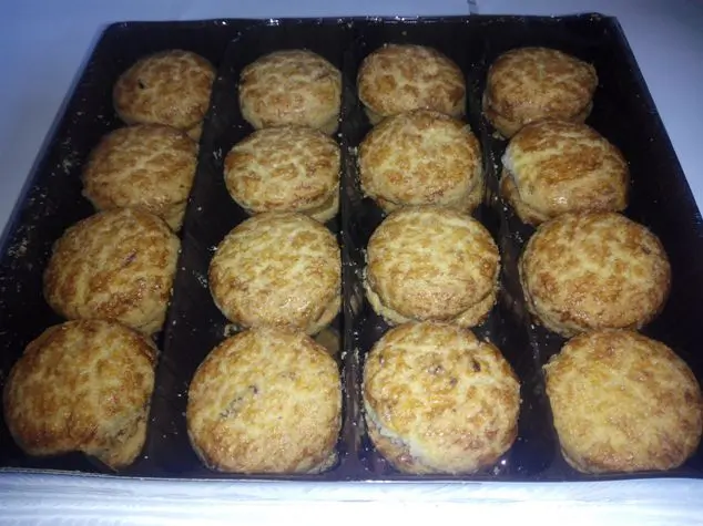 390 PERRUNILLAS YEMA ESTUCHE 550GRS C-10UND